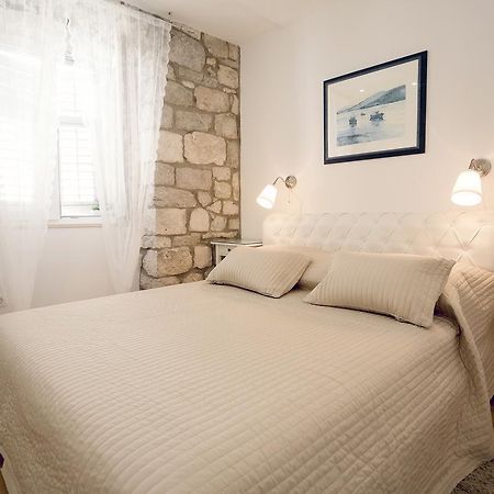 Split Old Town Suites 2 ภายนอก รูปภาพ
