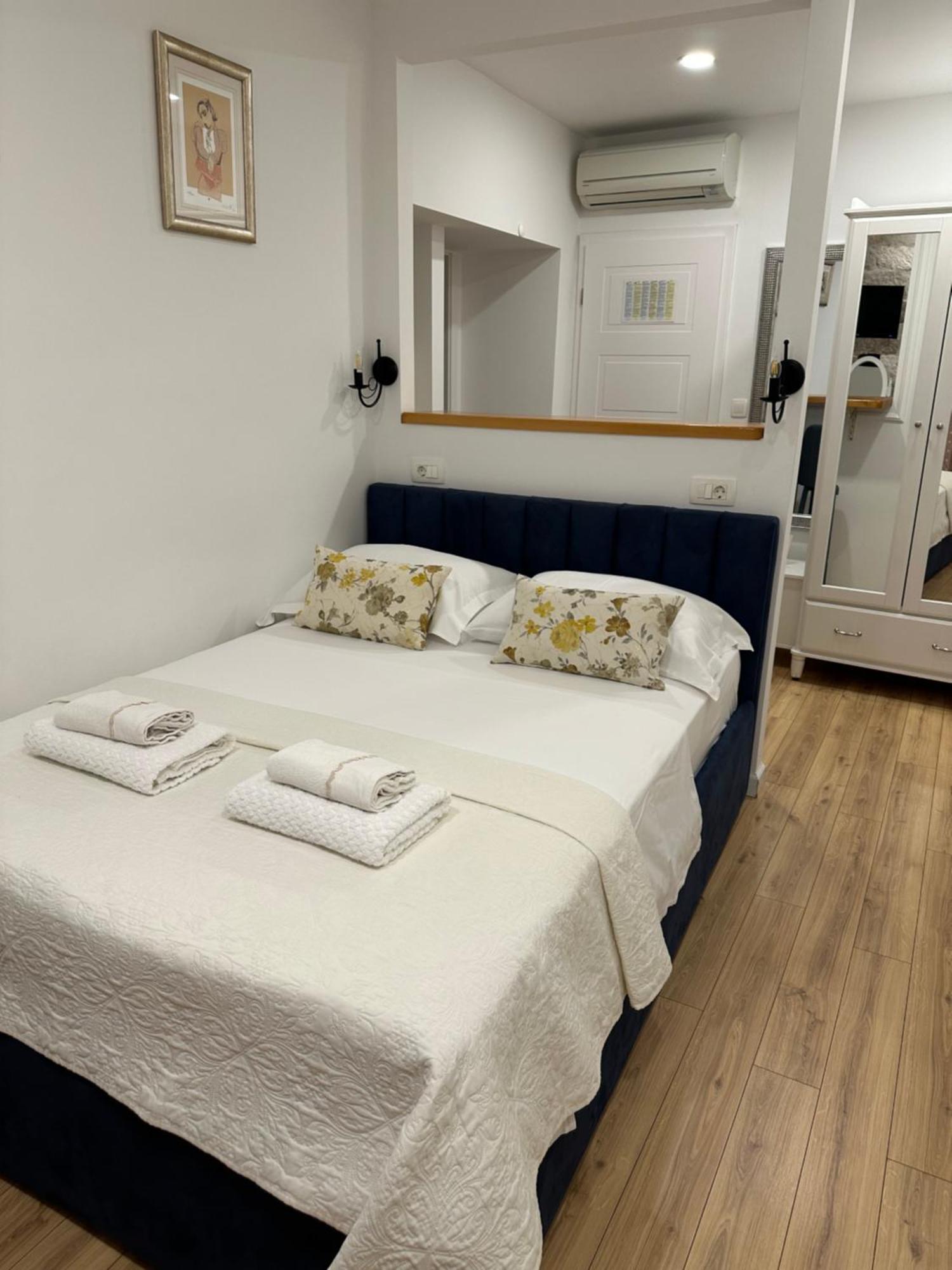 Split Old Town Suites 2 ภายนอก รูปภาพ