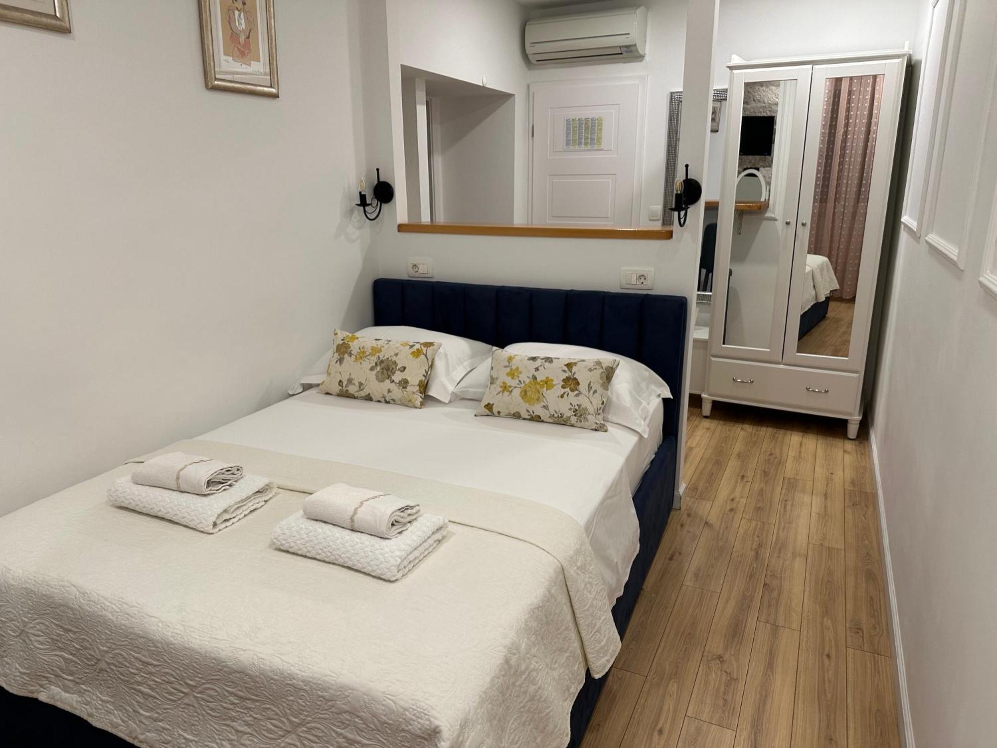 Split Old Town Suites 2 ภายนอก รูปภาพ