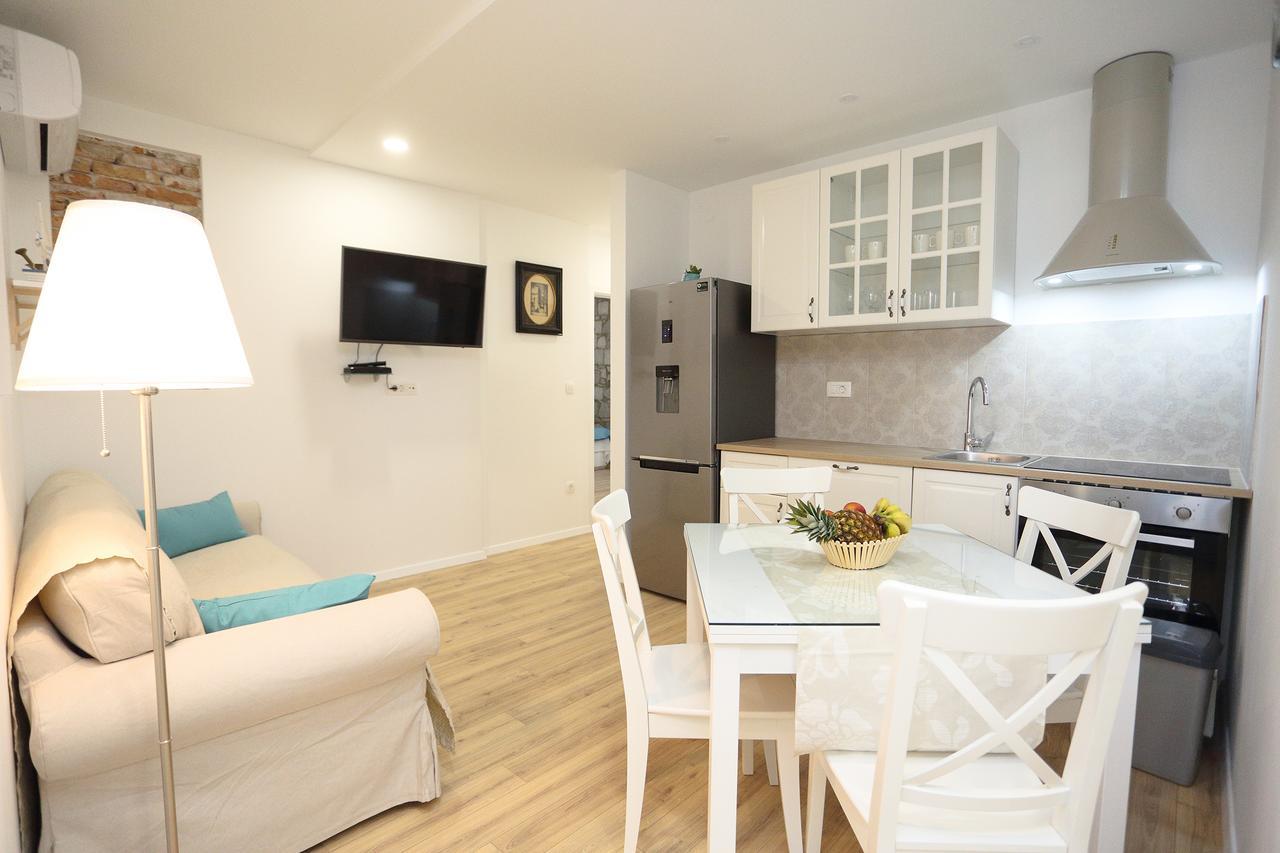 Split Old Town Suites 2 ภายนอก รูปภาพ